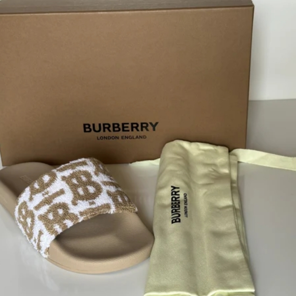 Burberry Limited Edition Tan and Cream Logo Sandals